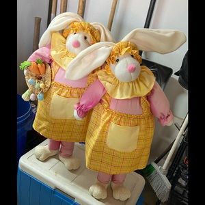 2 Easter bunnies 🐰